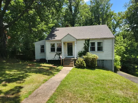 723 Sunset Dr, Bedford, VA 24523