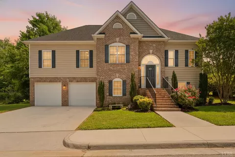 607 Garbo Dr, Lynchburg, VA 24502