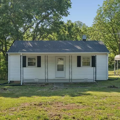 8868 Rockford School Rd, Gretna, VA 24557