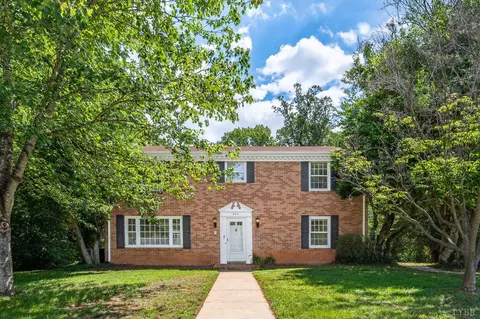 203 Nottingham Cir, Lynchburg, VA 24502