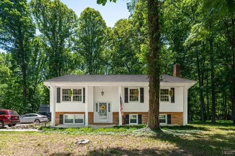 1778 Parker Rd, Bedford, VA 24523