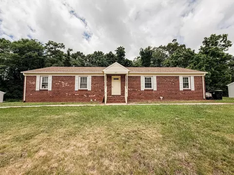 85 Deer Creek Dr, Lynchburg, VA 24502