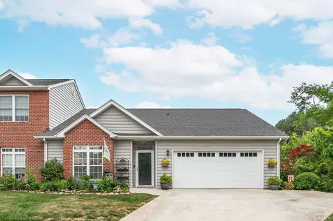 64 Shore Line Dr, Lynchburg, VA 24501