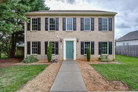 1057 Old Trail Rd, Forest, VA 24551
