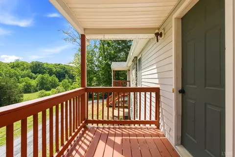Exterior - 261 Bruner Rd, Monroe, VA 24574 photo 5 of 6