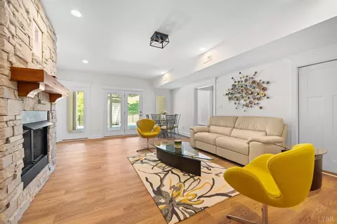 Living - 717 Leander Dr, Forest, VA 24551 photo 5 of 7