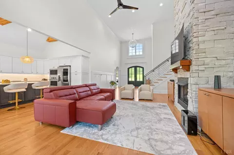 Living - 717 Leander Dr, Forest, VA 24551 photo 3 of 7