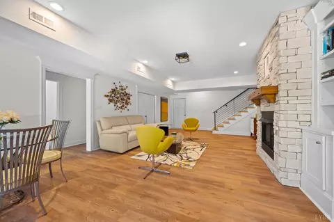Living - 717 Leander Dr, Forest, VA 24551 photo 6 of 7