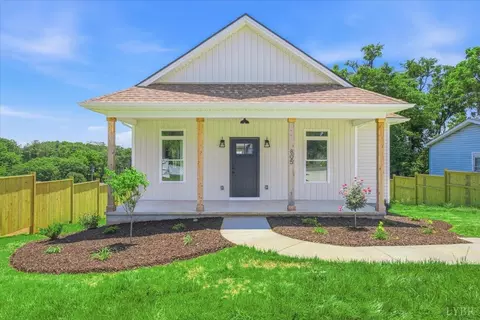 805 14th St, Altavista, VA 24517
