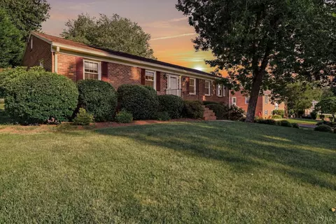 204 Hook Dr, Lynchburg, VA 24502