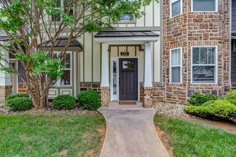 122 Capital St, Lynchburg, VA 24502