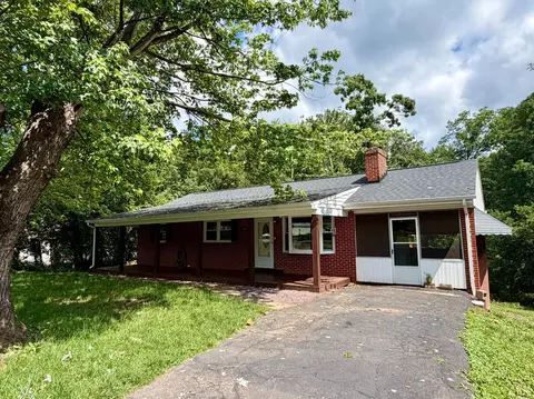 158 Woodvue Dr, Madison Heights, VA 24572
