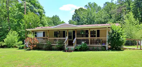 5008 Double Bridges Rd, Appomattox, VA 24522