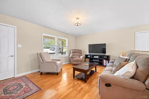 259 Crescent Ln, Monroe, VA 24574 photo 5
