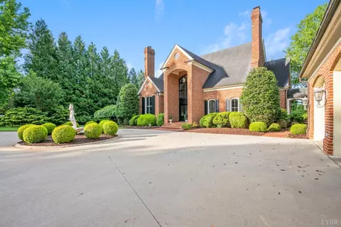 Exterior - 1423 Lakepointe Dr, Forest, VA 24551 photo 15 of 17