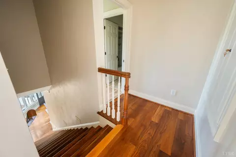 Entry Way - 1423 Lakepointe Dr, Forest, VA 24551 photo 4 of 6