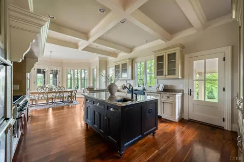 Kitchen - 1423 Lakepointe Dr, Forest, VA 24551 photo 2 of 9