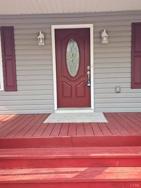 Exterior - 21 Berkeley Ln, Evington, VA 24550 photo 2 of 7