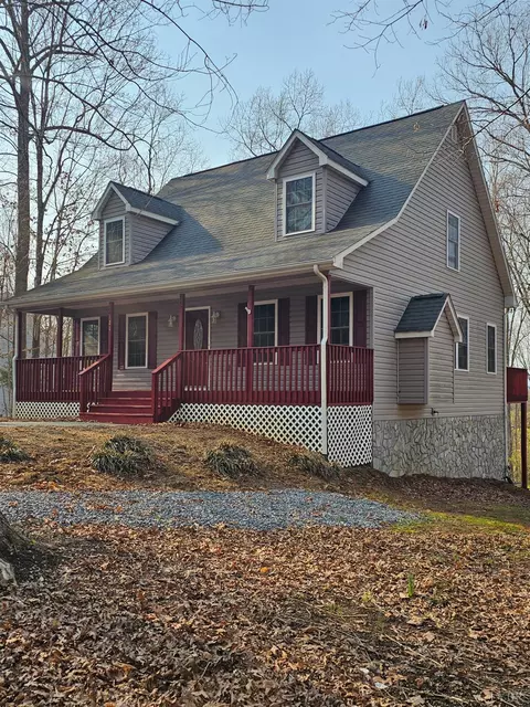 Exterior - 21 Berkeley Ln, Evington, VA 24550 photo 1 of 7