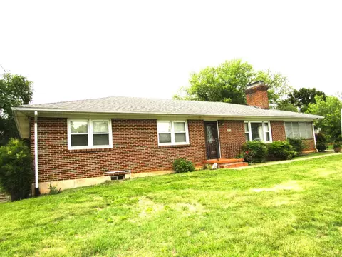 Exterior - 2018 S Coolwell Rd, Monroe, VA 24574 photo 2 of 9