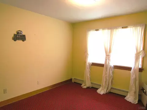 Bedroom - 2018 S Coolwell Rd, Monroe, VA 24574 photo 5 of 11
