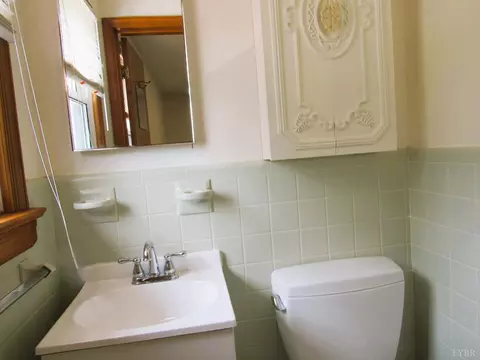 Bath - 2018 S Coolwell Rd, Monroe, VA 24574 photo 1 of 4