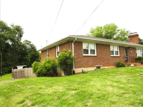 Exterior - 2018 S Coolwell Rd, Monroe, VA 24574 photo 3 of 9