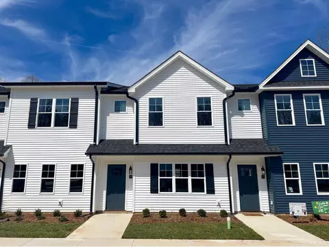 110 Aaron Pl, Lynchburg, VA 24502