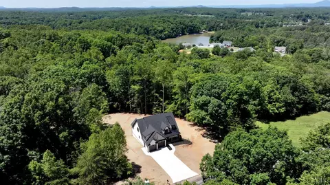 165 Sassafras Ct, Moneta, VA 24121