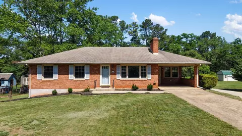 138 Terrace Hill Dr, Lynchburg, VA 24502
