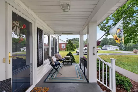 Exterior - 208 Prospect Rd, Hurt, VA 24563 photo 7 of 11