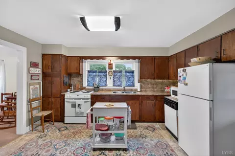 Kitchen - 208 Prospect Rd, Hurt, VA 24563 photo 2 of 3