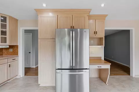 Kitchen - 215 Cameron, Forest, VA 24551 photo 6 of 7