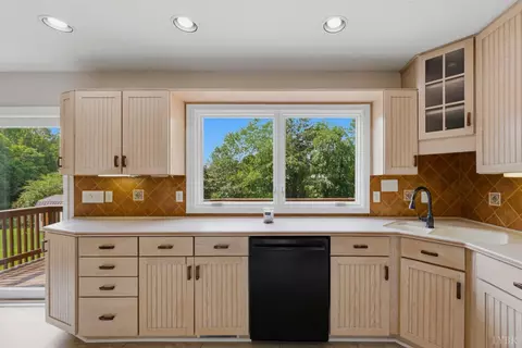 Kitchen - 215 Cameron, Forest, VA 24551 photo 4 of 7