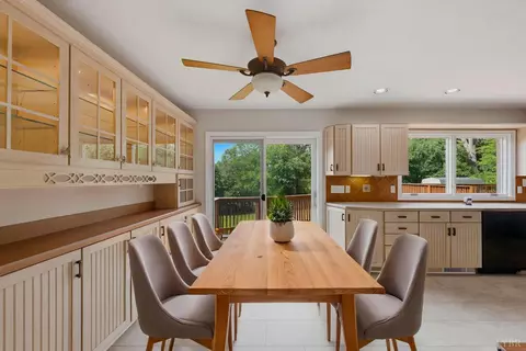 Dining - 215 Cameron, Forest, VA 24551 photo 2 of 2