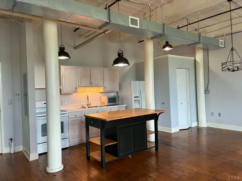 901 Jefferson St, Lynchburg, VA 24504