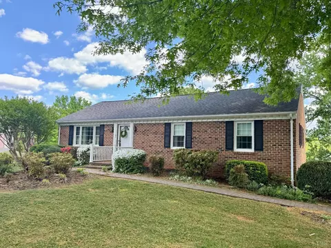 103 Old Post Rd, Lynchburg, VA 24502