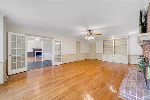Living - 100 Meadowgate Dr, Forest, VA 24551 photo 6 of 10
