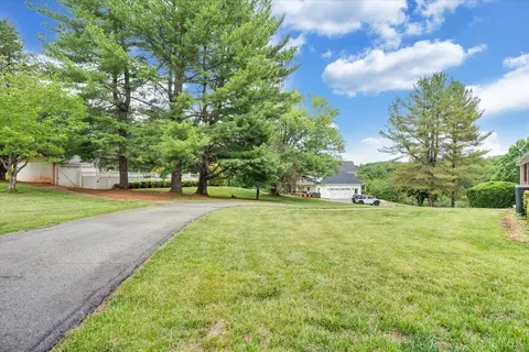 Exterior - 100 Meadowgate Dr, Forest, VA 24551 photo 15 of 19