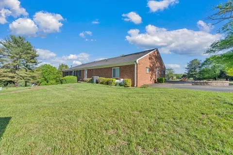Exterior - 100 Meadowgate Dr, Forest, VA 24551 photo 8 of 19