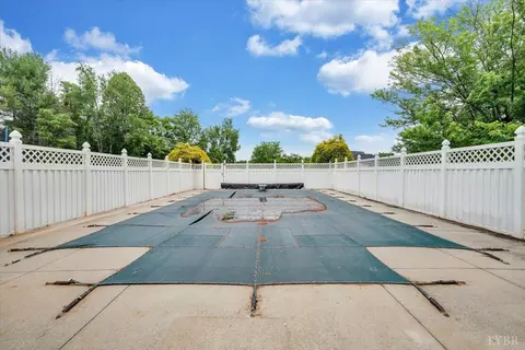 Exterior - 100 Meadowgate Dr, Forest, VA 24551 photo 5 of 19