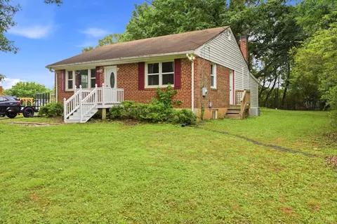 Exterior - 216 Crescent Ln, Monroe, VA 24574 photo 4 of 4