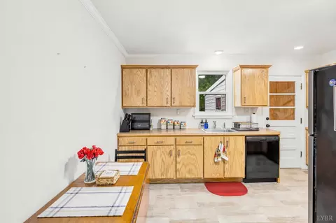 Kitchen - 216 Crescent Ln, Monroe, VA 24574 photo 1 of 3