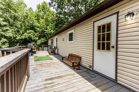 Exterior - 809 Red Bird Dr, Gladstone, VA 24553 photo 4 of 11