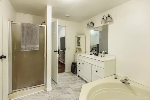 Bath - 809 Red Bird Dr, Gladstone, VA 24553 photo 6 of 6