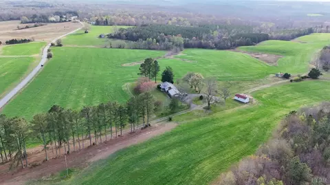 677 Tabor Rd, Gladys, VA 24554