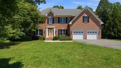 1819 Royal Oak Dr, Lynchburg, VA 24503