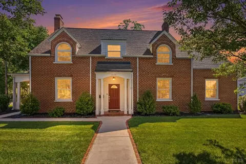 1109 Park St, Bedford, VA 24523