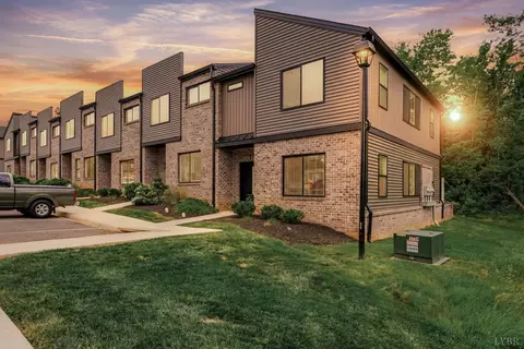 132 Allure Dr, Rustburg, VA 24588