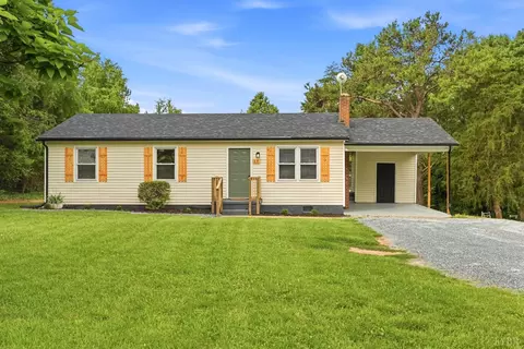 68 Lake Crest Dr, Gladys, VA 24554